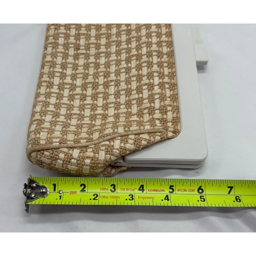 Vintage Woven Straw Raffia Clutch Purse Plastic‎ Snap Closure Chain Strap
